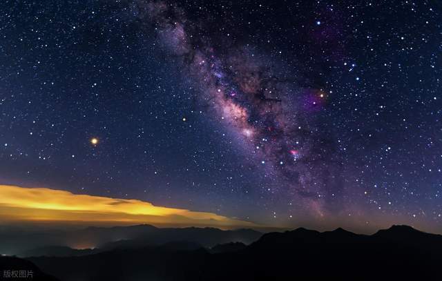 这几个星座的“深情”，是绑架你、控制你的“情感枷锁”